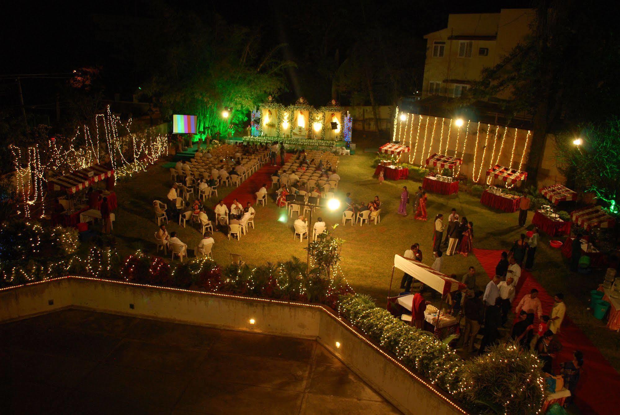 Hotel Paradise - Mysore Dasaprakash Group Extérieur photo