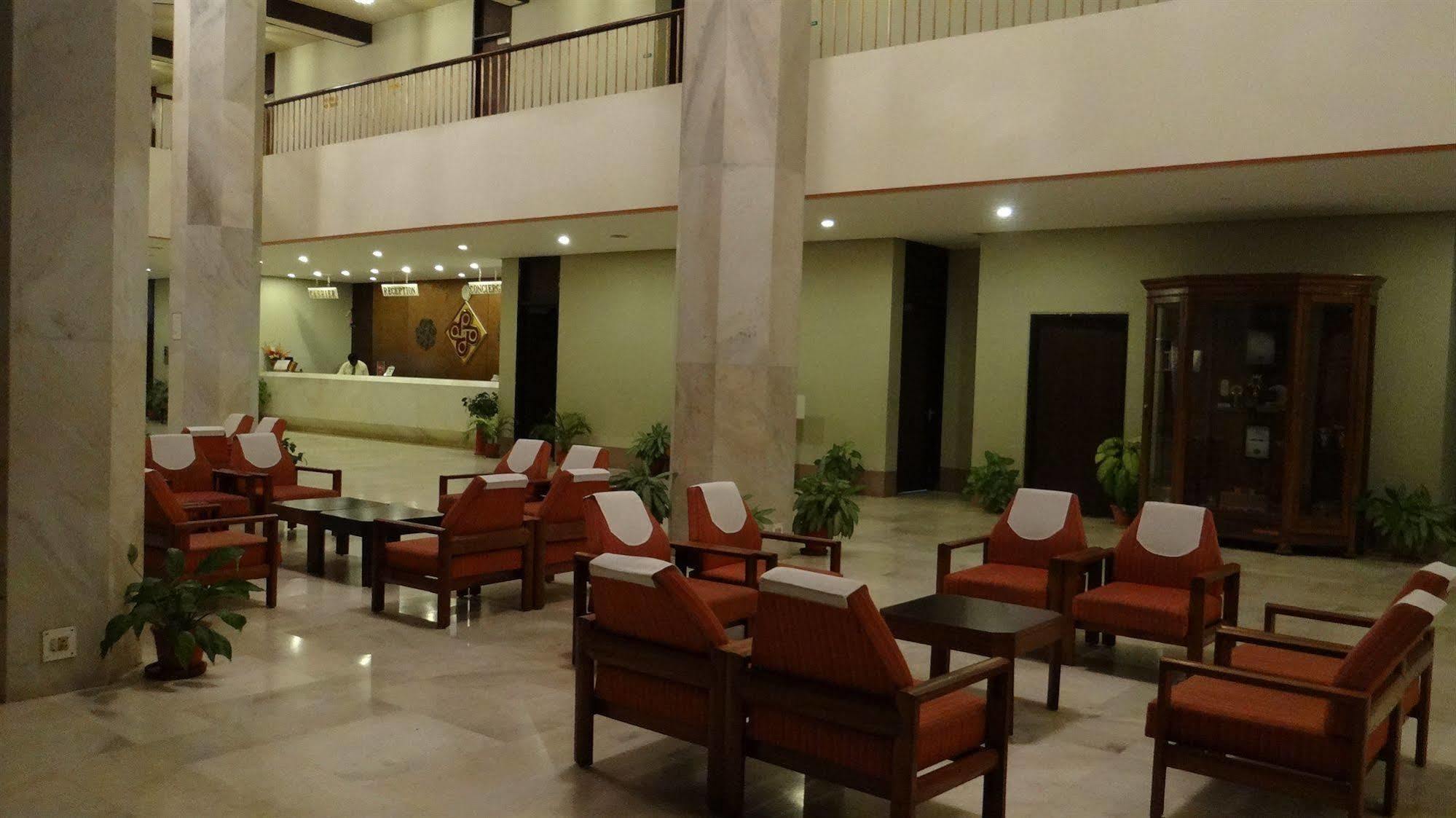 Hotel Paradise - Mysore Dasaprakash Group Extérieur photo