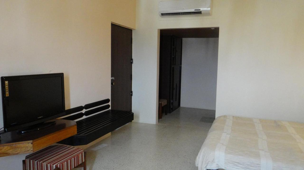 Hotel Paradise - Mysore Dasaprakash Group Extérieur photo